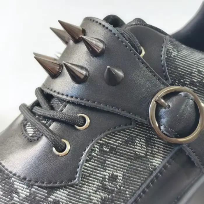 Chaussures homme en cuir noir avec rivets bout rond pour hommes et femmes style tendance créatif semelle épaisse occassions quotidiennes