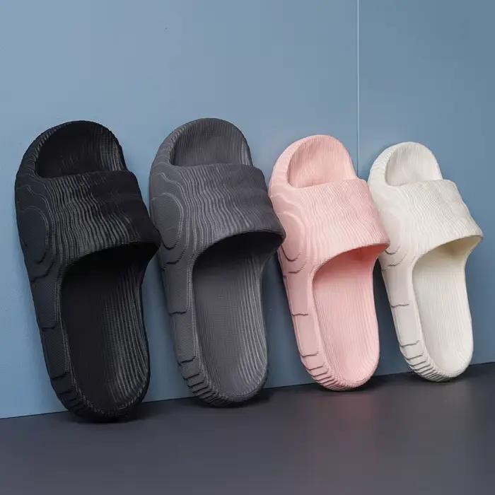 Sandales homme 2026 – Claquettes de plage solides