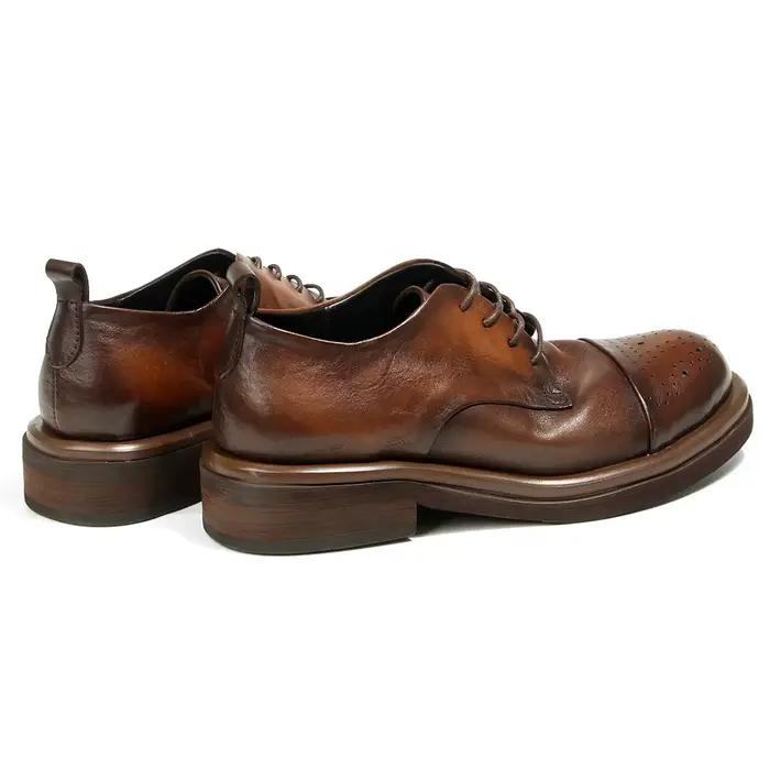 Chaussures en cuir décontractées sculptées à trois articulations pour hommes