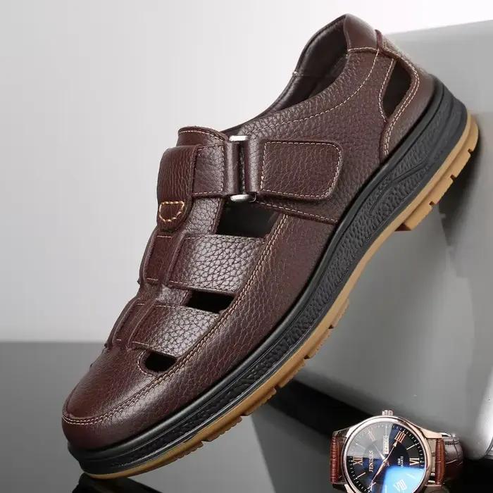 Sandales en cuir véritable pour hommes, chaussures d'été respirantes et décontractées, fond souple, antidérapant, Design ajouré, chaussures confortables pour papa