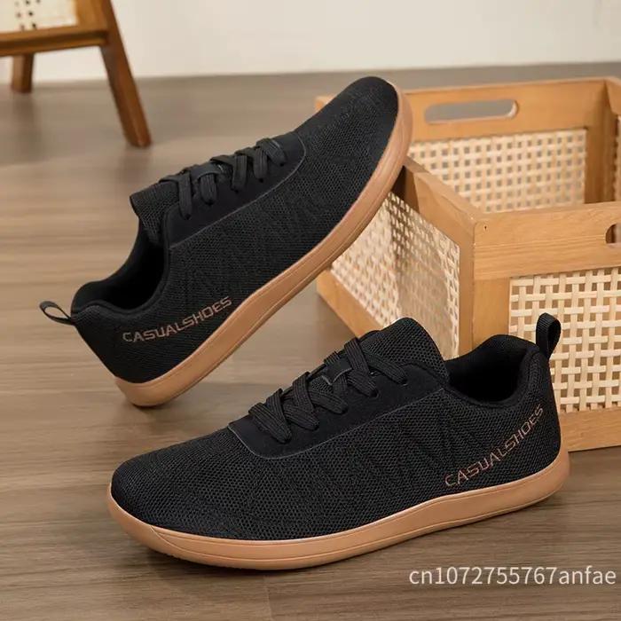 Chaussures à bout large pour hommes