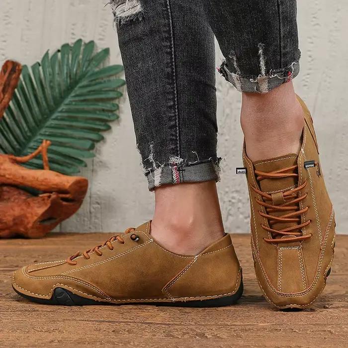 Printemps hommes coupe basse en cuir Sneaker mocassins à semelles souples anti-dérapant fond plat chaussures décontractées grande taille Zapatillas Para Hombre 2025