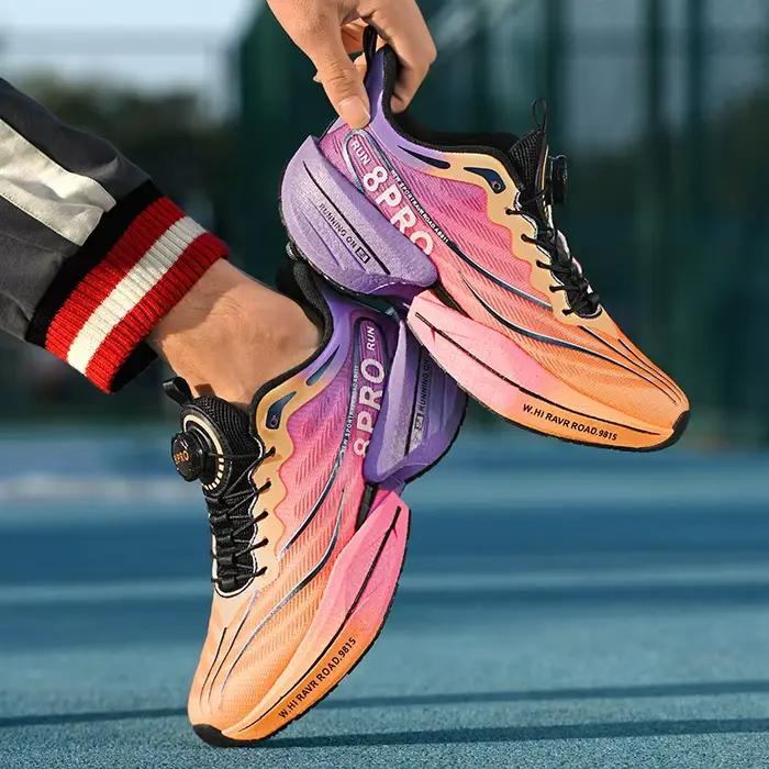 Chaussures de course marathon LETCOMFIT pour hommes et femmes, baskets de sport coordonnantes, plaque de carbone, maille légère respirante, confortables, neuves pour course légère sur pelouse extérieure
