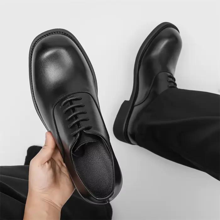 Chaussures en cuir pour hommes de marque classique