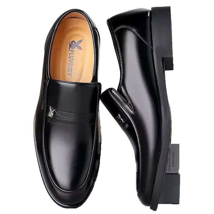 Chaussures de travail en cuir vachette souple antidérapantes pour hommes d'âge moyen confortables et respirantes occasions quotidiennes et spéciales