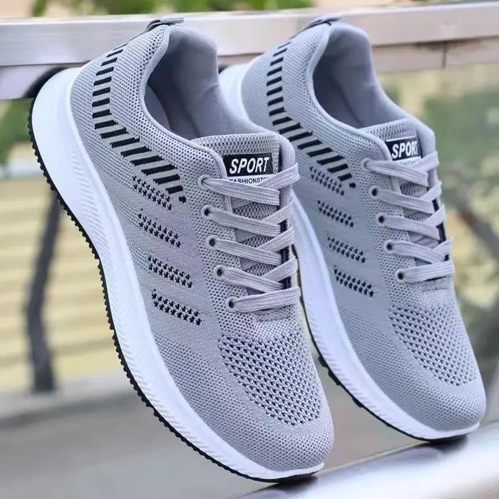 Chaussures de course décontractées pour hommes, chaussures de sport plates, design antidérapant, gris, noir, à la mode, à bas prix, extérieur, 2025