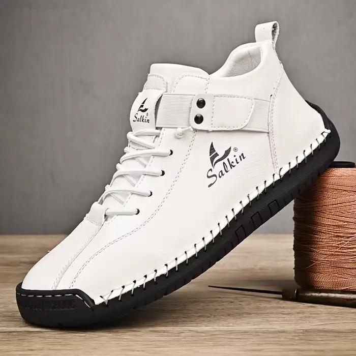Nouveau 2025 fait à la main en cuir décontracté hommes chaussures Design baskets homme respirant en cuir chaussures hommes bottines en plein air