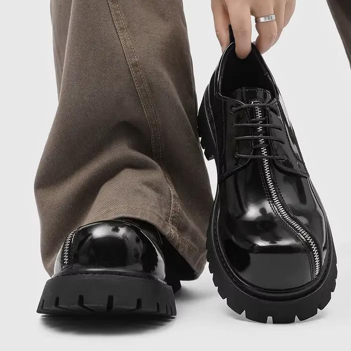 Chaussures Derby pour Homme en Cuir Verni 2026