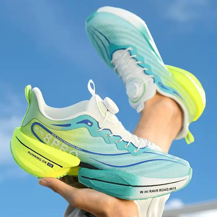 Chaussures de course marathon LETCOMFIT pour hommes et femmes, baskets de sport coordonnantes, plaque de carbone, maille légère respirante, confortables, neuves pour course légère sur pelouse extérieure