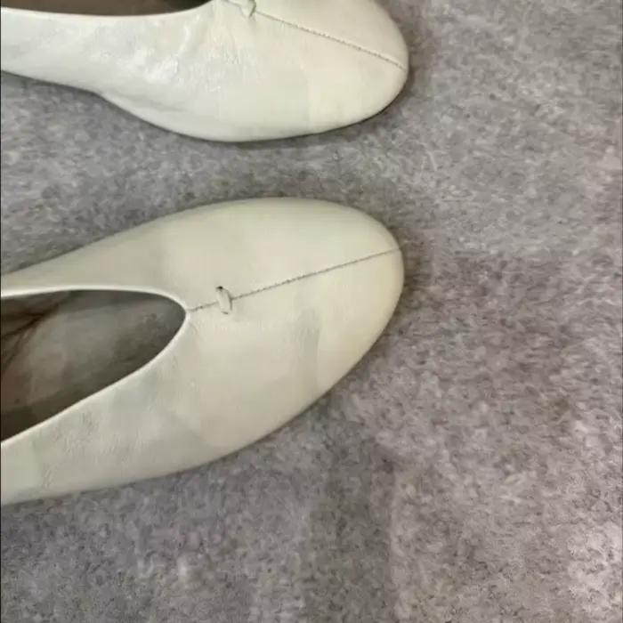 Nouvelles Chaussures Plates Confortables 2026 Légères à Bout Rond et Bouche Peu Profonde