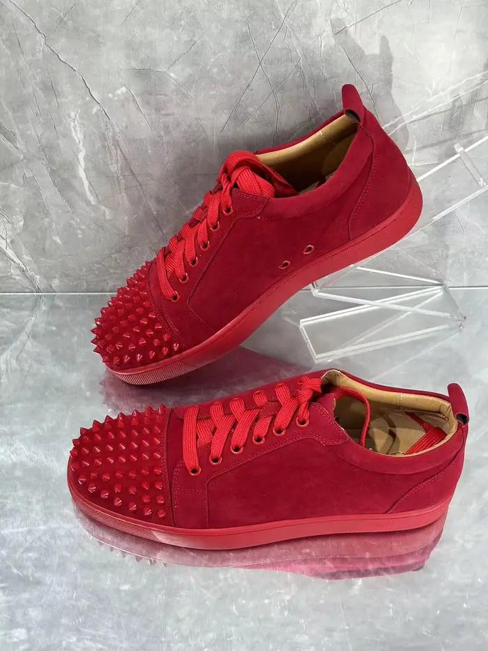 Fanshion clouté chaussures plates décontractées pour hommes Sneaker bout rond à lacets hommes chaussures en cuir véritable nouveau Style confort sans lacet chaussures de printemps
