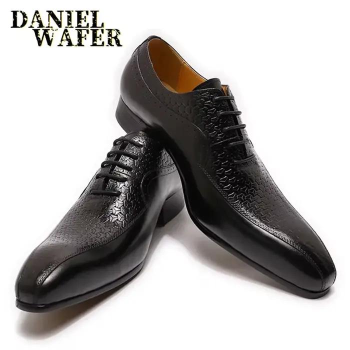 Marque de luxe hommes Oxford chaussures formelles noir marron bout pointu à lacets bureau affaires mariage