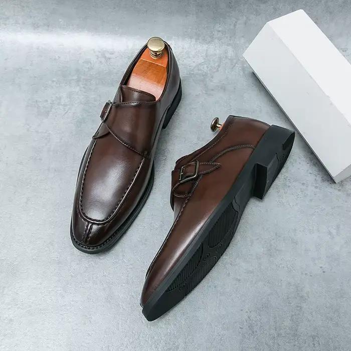 Chaussures en cuir coordonnantes pour hommes