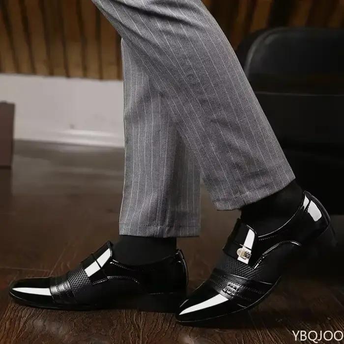 Chaussures provoqué en cuir à enfiler pour hommes