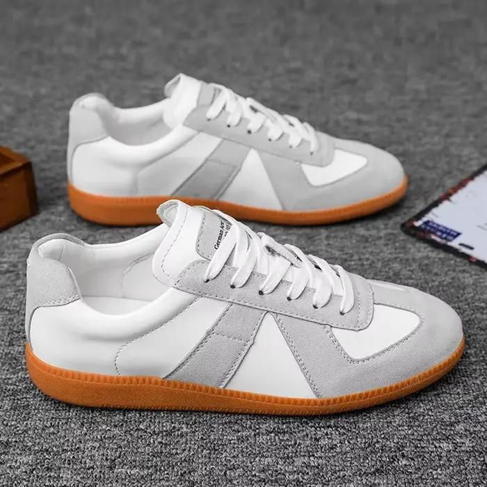 Chaussures de sport respirantes et décontractées pour hommes, tendance rétro, semelle en plastique, confortable, ajustement parfait, idéal pour l'été et les activités quotidiennes