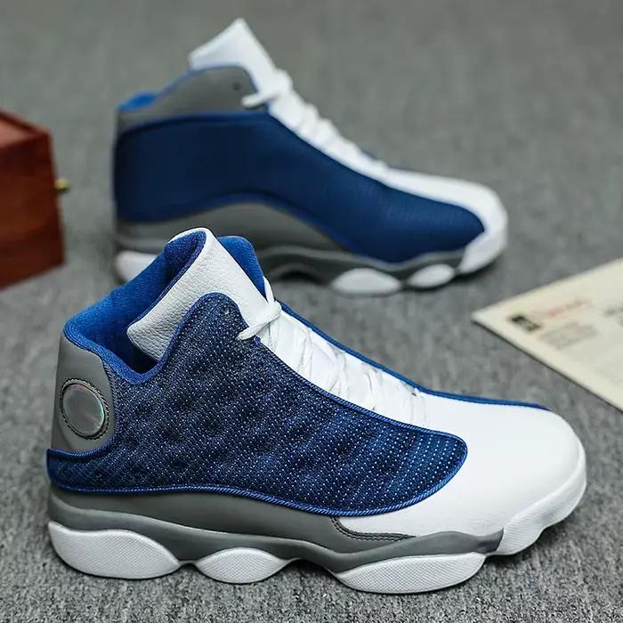 Chaussures de basketball d'extérieur antidérapantes à semelle en caoutchouc résistantes à l'usure, design montant, respirantes et confortables pour l'entraînement quotidien et l'athlétisme