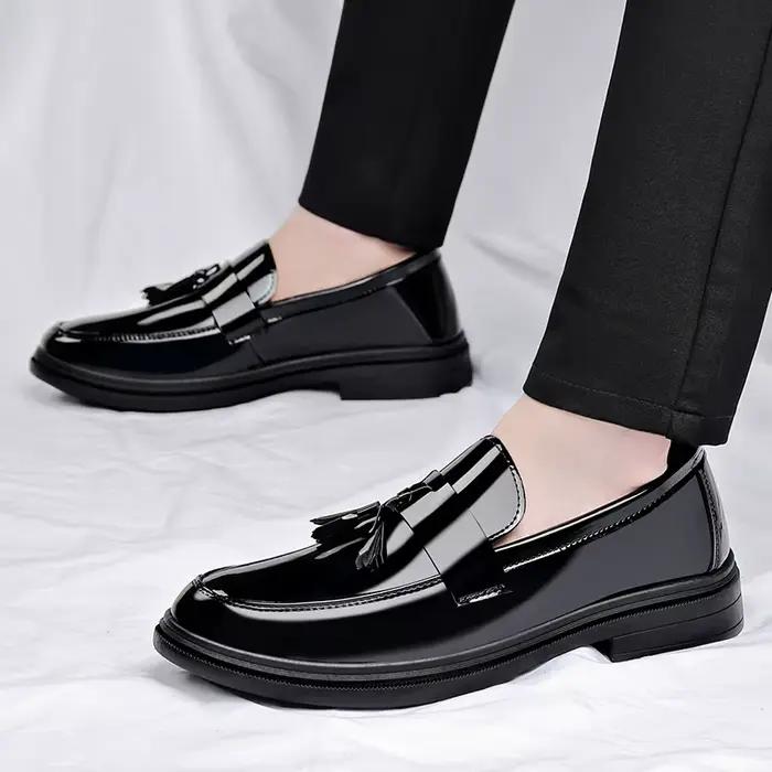 Mocassins en cuir verni pour hommes