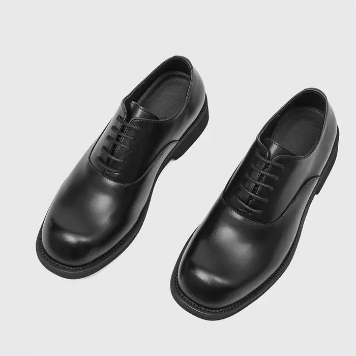 Chaussures en cuir pour hommes de marque classique