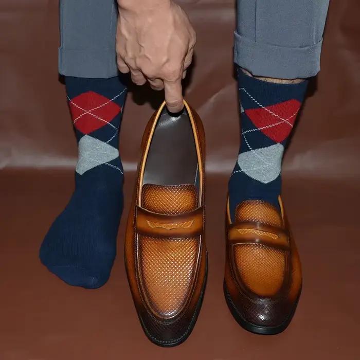 Chaussures de mariage classiques de luxe pour hommes, mocassins Penny faits à la main en cuir de vache véritable, à enfiler, noirs et marron, pour le bureau et les occasions formelles