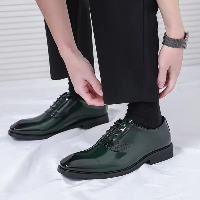 Marque de luxe haut de gamme Banquet robe chaussures hommes chaussures en cuir brillant vert hommes marié chaussures de mariage fond plat anti-dérapant