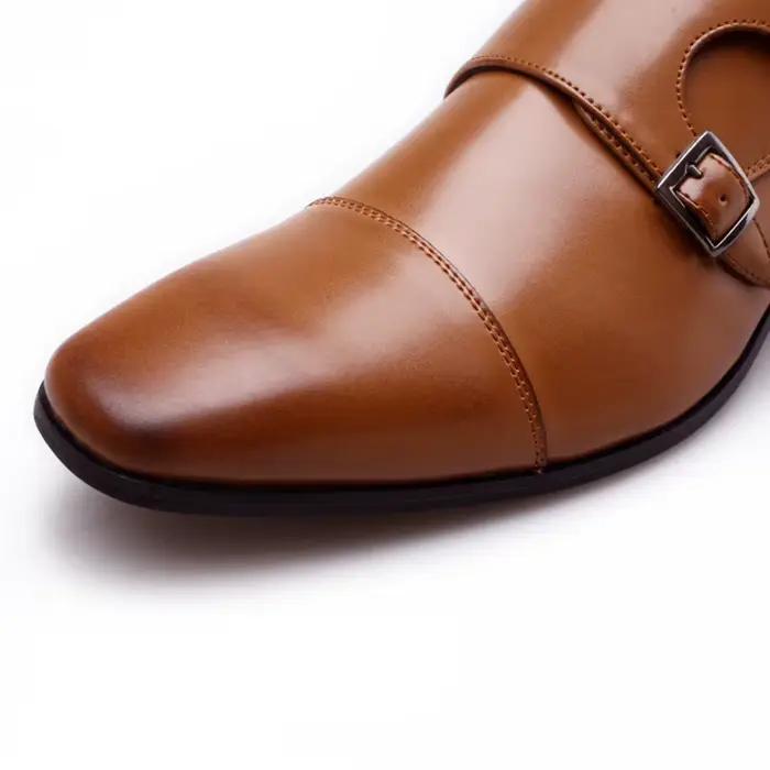 Chaussures provoqué carrées noires pour hommes