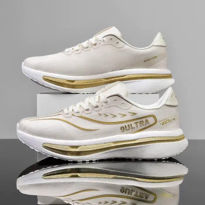 Chaussures de course professionnelles pour marathon avec technologie de plaque en carbone - Baskets légères et amortissantes avec design dégradé blanc-violet respirant, adaptées au marathon, au 3C, à 