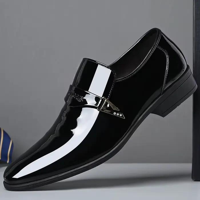 Chaussures en cuir blanc pour hommes