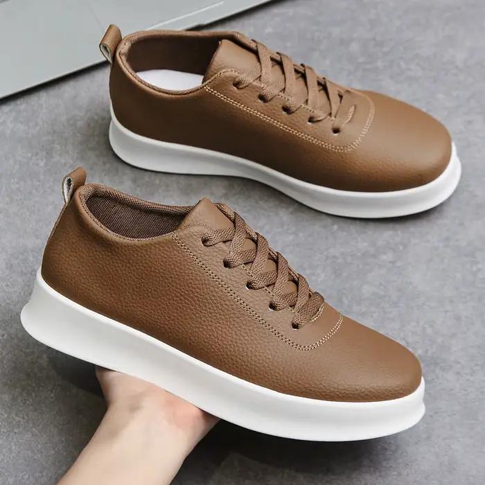 Chaussures décontractées noires 2026 pour hommes baskets confortables antidérapantes à lacets pour toutes les occasions décontractées