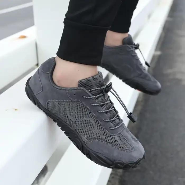 Nouvelles chaussures de Trekking en plein air pour hommes, respirantes, imperméables, légères, à séchage rapide, chaussures de marche à cinq doigts pour hommes et femmes