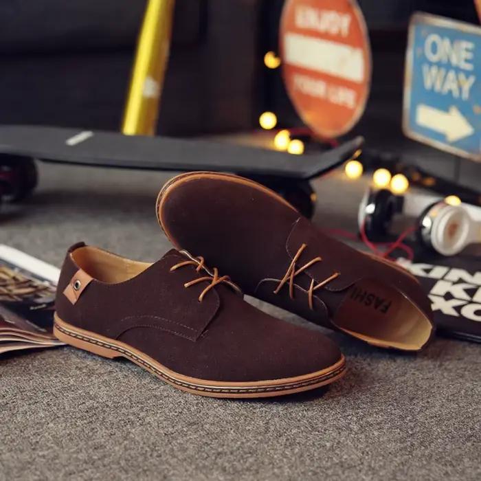 Chaussures en daim et cuir pour hommes