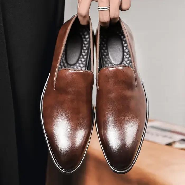 Chaussures en cuir verni YEHENG pour homme, bout rond, semelle rouge, élégantes pour soirée, mariage, cérémonie, décontractées pour bureau et quotidien