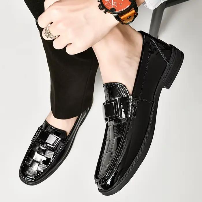 Mocassins en cuir verni pour hommes