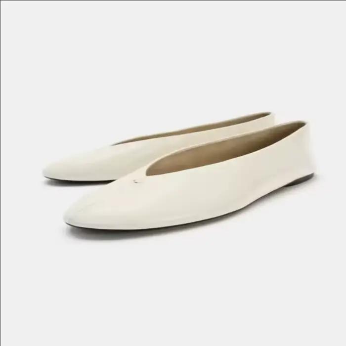 Nouvelles Chaussures Plates Confortables 2026 Légères à Bout Rond et Bouche Peu Profonde
