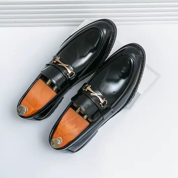 Nouveau luxe sans lacet chaussures habillées hommes en cuir véritable mocassins italiens pour hommes noir marron marque formelle Oxford hommes chaussures décontractées