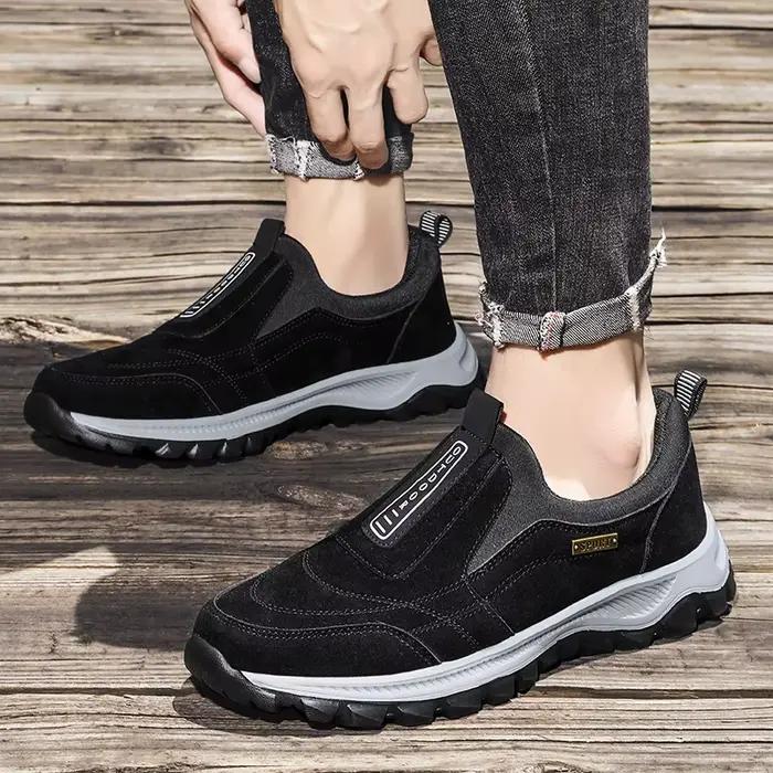 Chaussures de marche pour hommes
