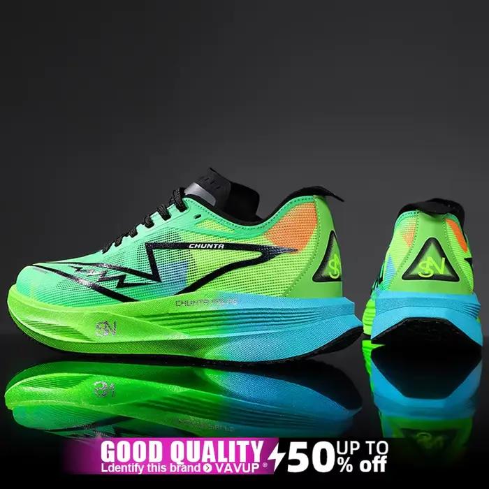 Chaussures de course à pied avec semelle en carbone