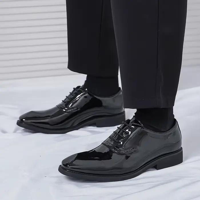 Marque de luxe haut de gamme Banquet robe chaussures hommes chaussures en cuir brillant vert hommes marié chaussures de mariage fond plat anti-dérapant