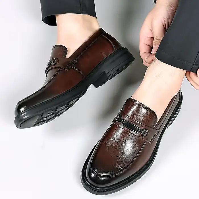 Marque de luxe en cuir hommes chaussures pour mariage formel Oxfords affaires décontracté bureau travail chaussures hommes classique hommes pointu chaussures habillées