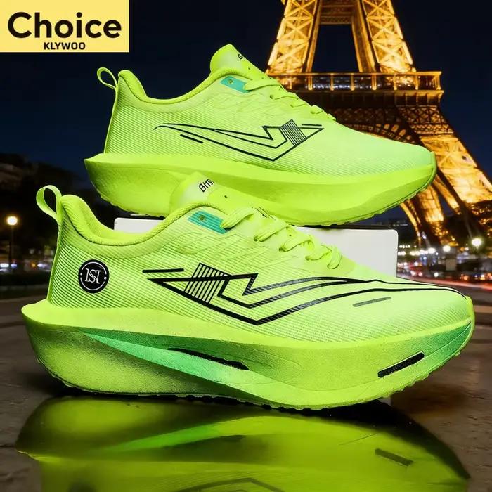 Chaussures de course à pied avec plaque en carbone
