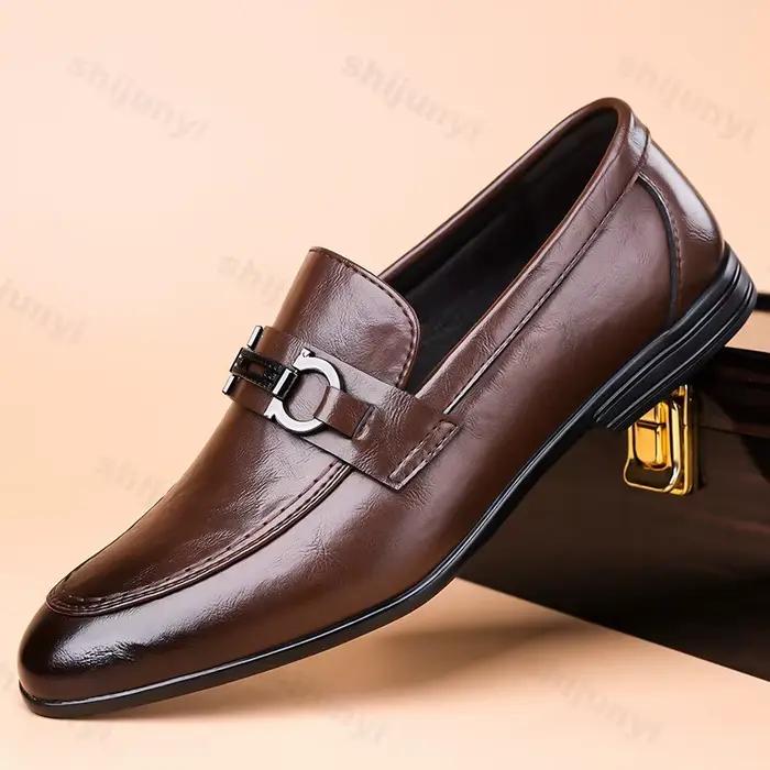 Chaussures en cuir pour hommes 2025 nouvelles chaussures décontractées d'affaires de haute qualité hommes mocassins printemps automne chaussures habillées de luxe de créateur taille 39-44