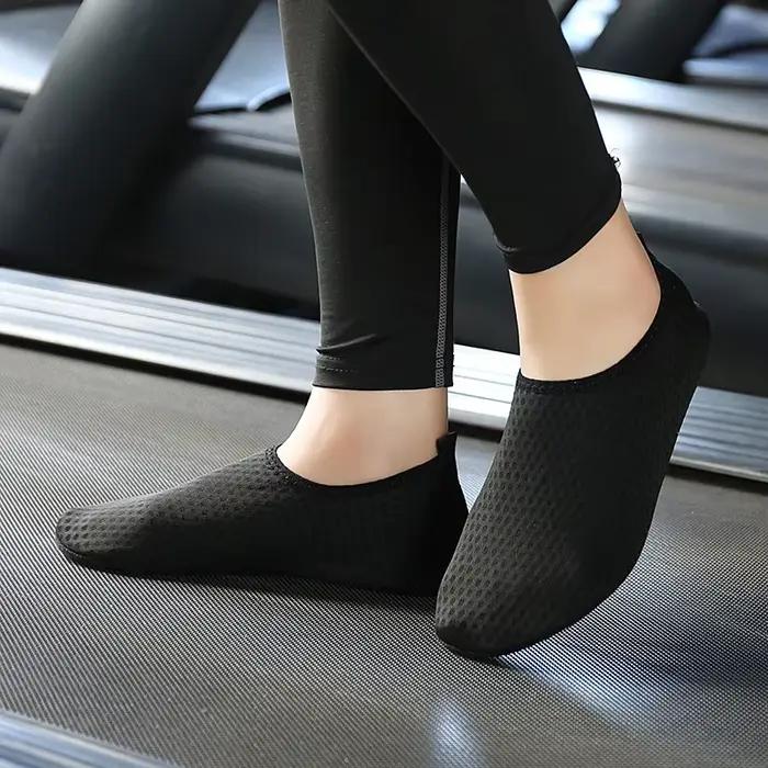 Chaussures de plongée pour femmes, chaussures aquatiques pour hommes, chaussettes de sport aquatiques pour la plage, baskets pieds nus, chaussures de fitness, de danse, de natation, de surf et de plon