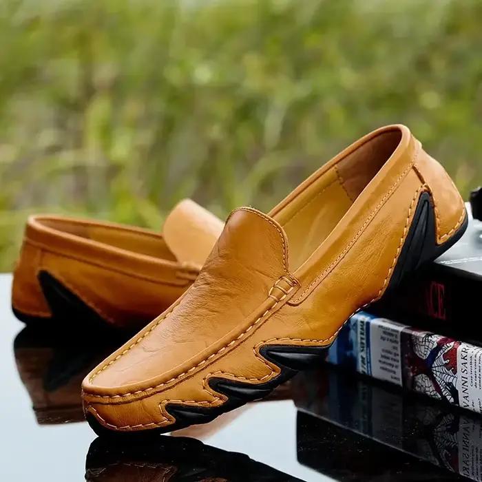 Mocassins en cuir respirant pour hommes, chaussures décontractées, mocassins italiens de luxe, chaussures de conduite polyvalentes, noir, automne, 2024