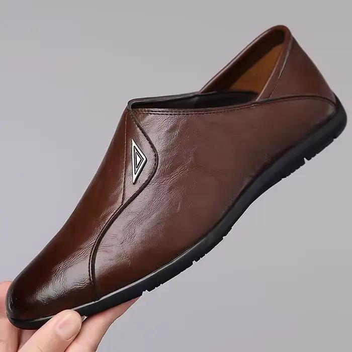 Chaussures à enfiler décontractées faites à la main