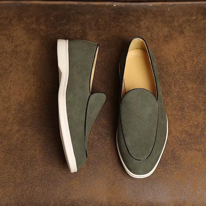 Chaussures décontractées en cuir faites à la main pour hommes nouveauté mocassins masculins Elegantes sans lacet appartements classiques simples mocassins chaussures de marche
