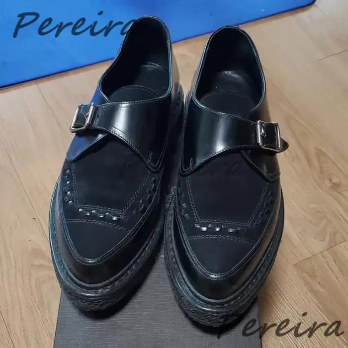 Chaussures Derby en cuir rouge brillant à lacets, imprimé léopard, boucle métallique, semelle épaisse, chaussures décontractées pour affaires, chaussures habillées tendance pour hommes