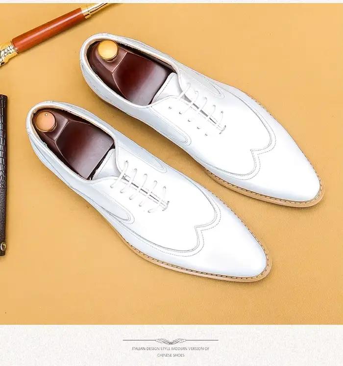 Chaussures pour hommes grande taille 46, chaussures formelles en cuir pour hommes, chaussures de mariage blanches, bout pointu, version européenne, style Oxford.