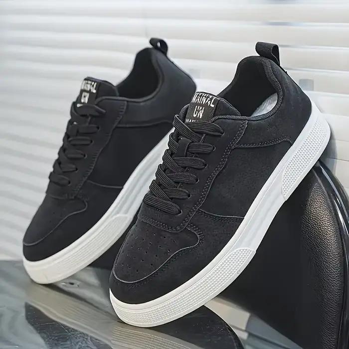 1 paire de chaussures de skate décontractées et sportives