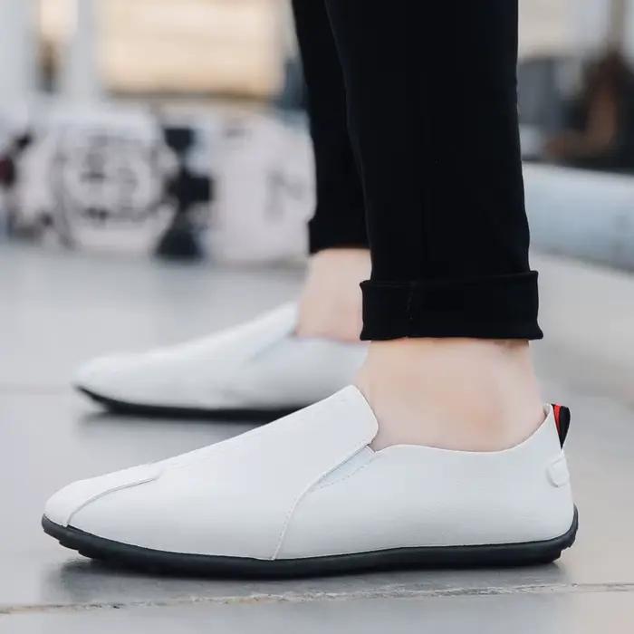 Mocassins décontractés en cuir naturel pour homme, pointure ajustée, design élégant, confortable pour conduire et occasions estivales