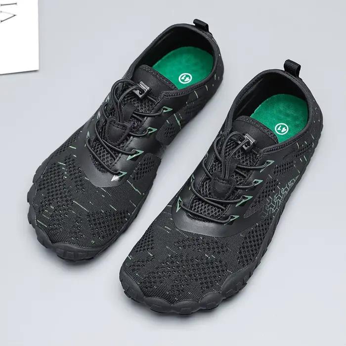 Chaussures à bout large pour hommes