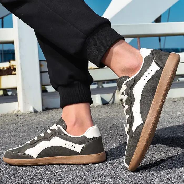 Chaussures ELUVA en cuir PU pour hommes plates respirantes confortables antidérapantes pour skateboard et tenues décontractées